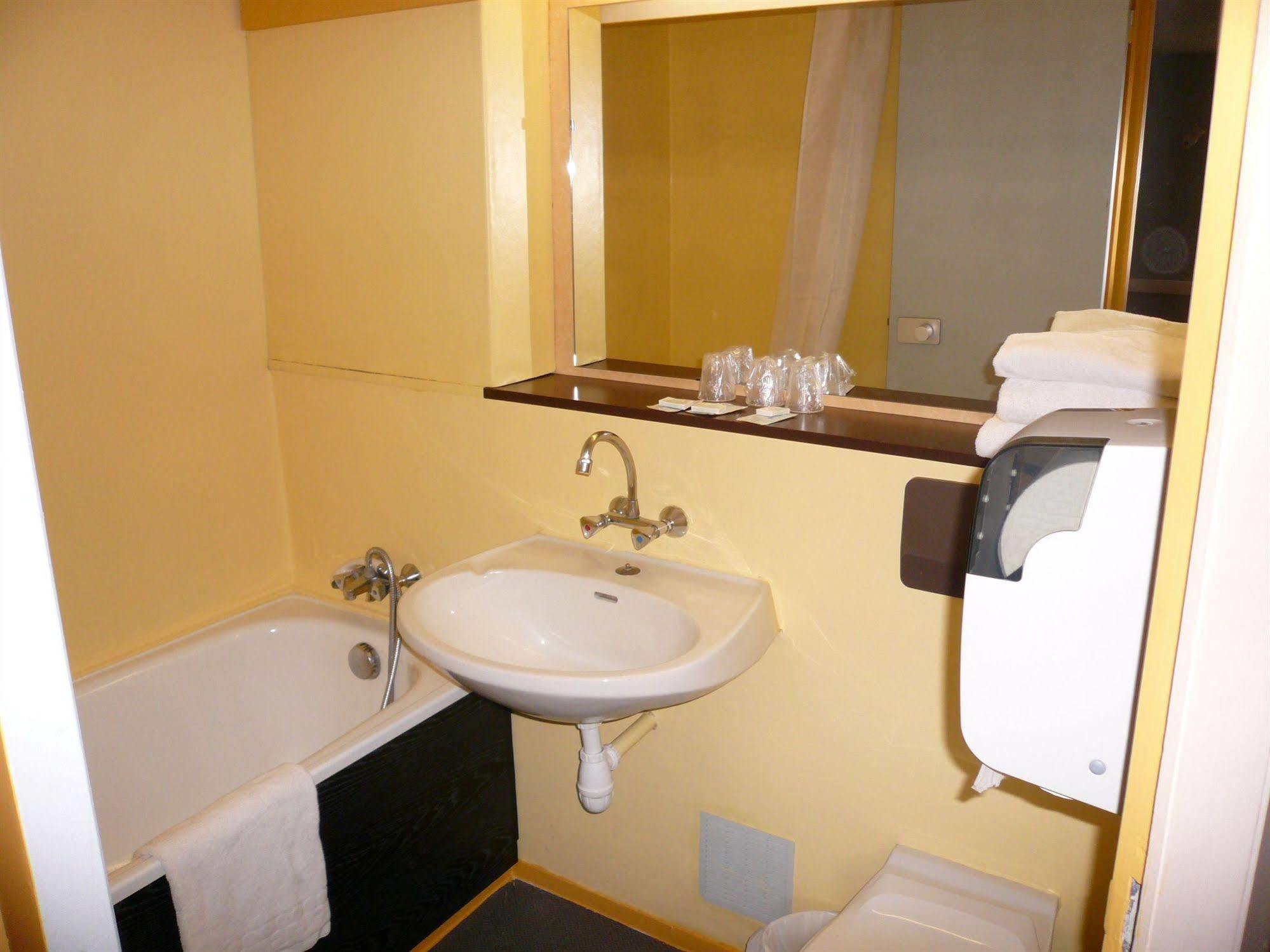 Hotel Les Tourrades Cannes Luaran gambar